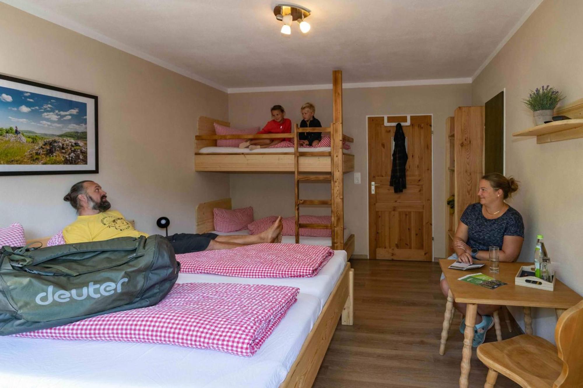 Talstation Heumoederntal Hotel Treuchtlingen Ngoại thất bức ảnh